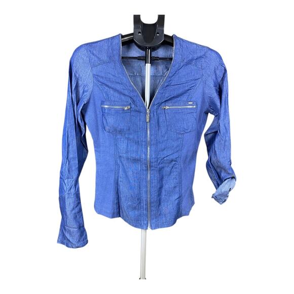 Guess Women’s Light Jean Blouse Zipper Closure Size Medium - Picture 2 of 9
